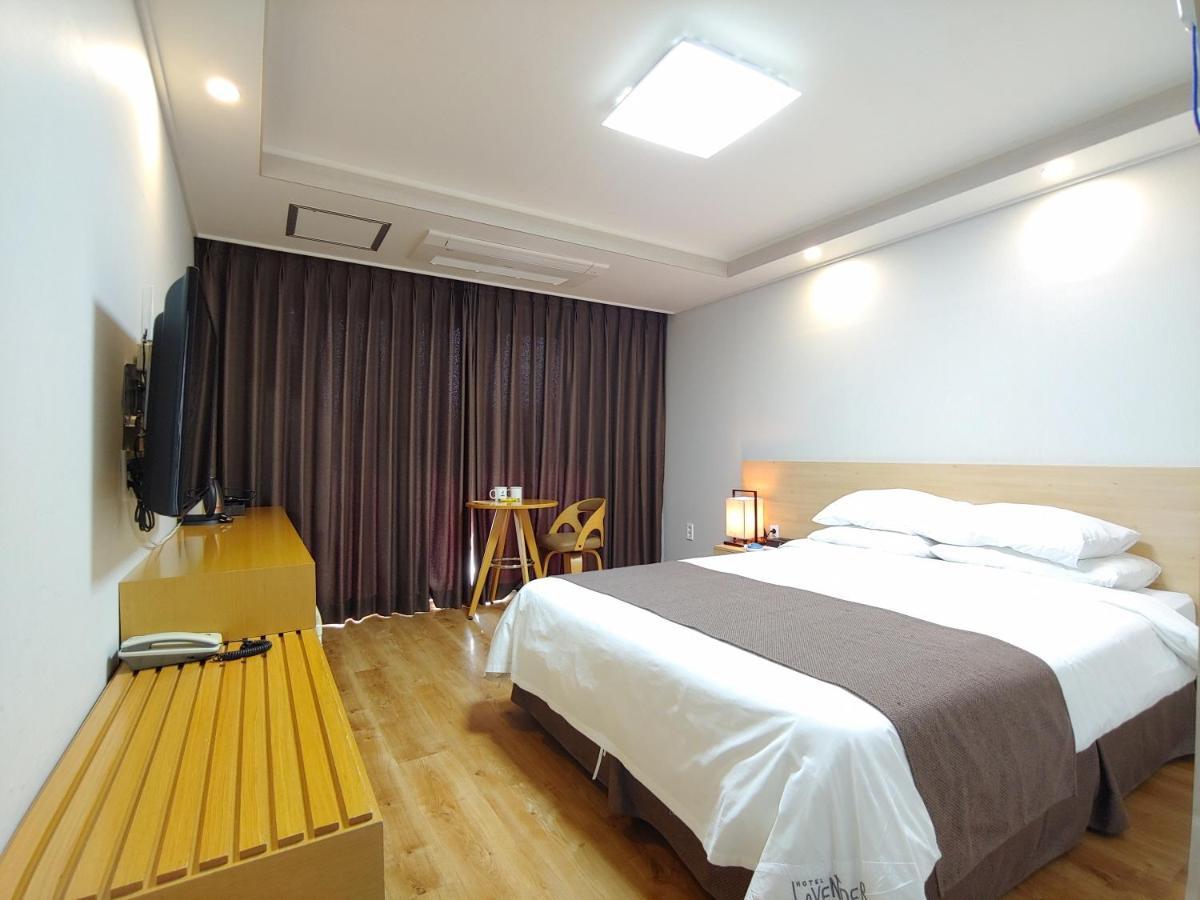 Jeju Lavender Hotel Seogwipo Exterior photo